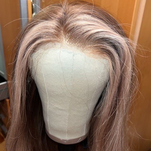 New BELLAMI TOKYO STYLEZ HUMAN HAIR EYE CANDY WIG 32" - Picture 9 of 9